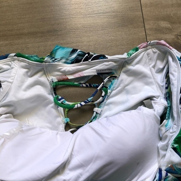 La Blanca Floral Off Shoulder One Piece Swimsuit 6 - Picture 10 of 16